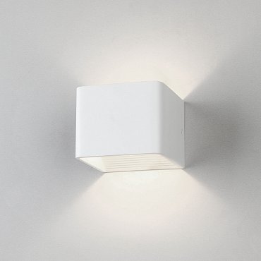 Настенный светильник Corudo MRL LED 1060 белый Elektrostandard a063686 фото